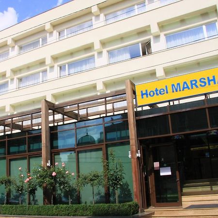 Marshal Hotel Bukarest Exterior foto