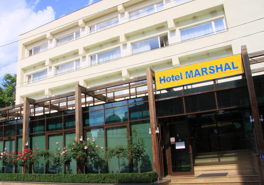 Marshal Hotel Bukarest Exterior foto